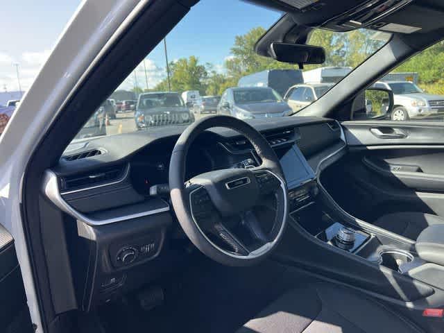 2026 Jeep Grand Cherokee GRAND CHEROKEE LAREDO X 4X4