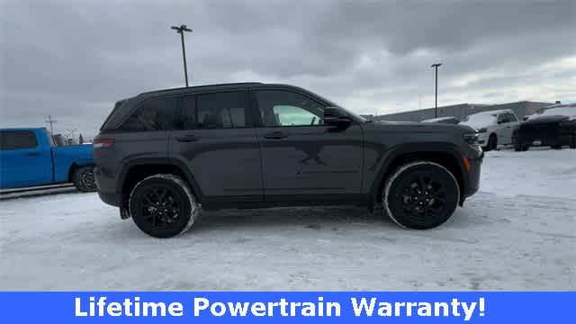 2026 Jeep Grand Cherokee GRAND CHEROKEE LAREDO ALTITUDE 4X4