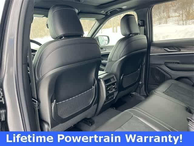 2026 Jeep Grand Cherokee GRAND CHEROKEE LAREDO ALTITUDE 4X4