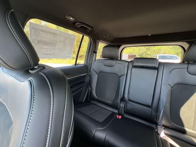 2026 Jeep Grand Cherokee GRAND CHEROKEE LAREDO ALTITUDE 4X4