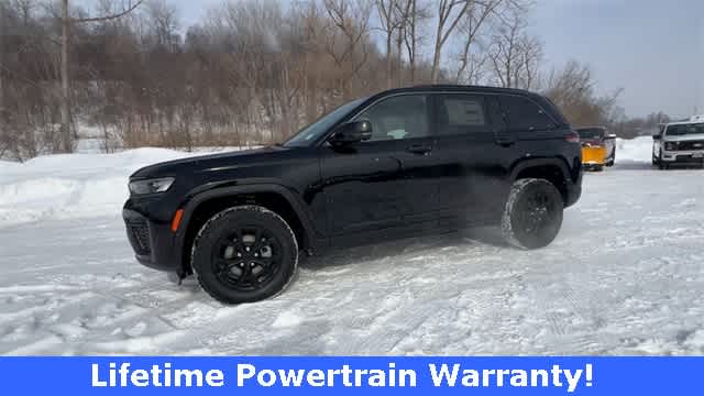 2026 Jeep Grand Cherokee GRAND CHEROKEE LAREDO ALTITUDE 4X4