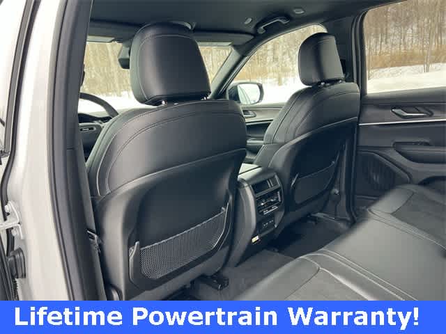 2026 Jeep Grand Cherokee GRAND CHEROKEE LAREDO ALTITUDE 4X4