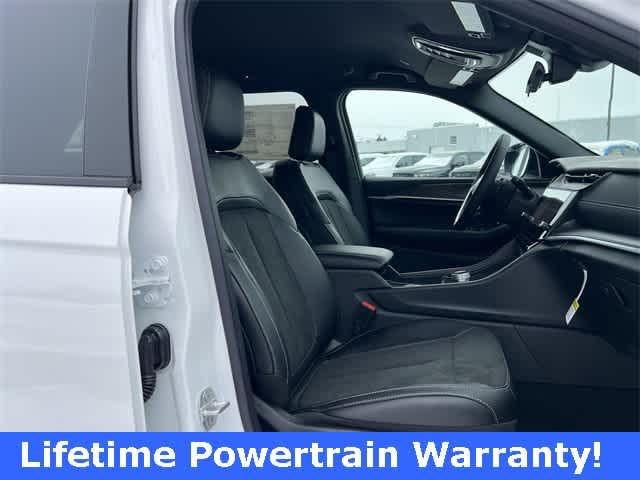 2026 Jeep Grand Cherokee GRAND CHEROKEE LAREDO ALTITUDE 4X4