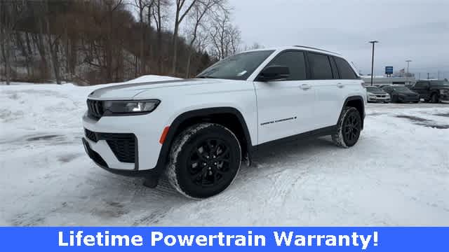 2026 Jeep Grand Cherokee GRAND CHEROKEE ALTITUDE 4X4