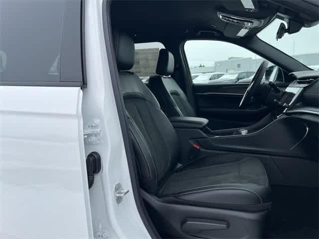 2026 Jeep Grand Cherokee GRAND CHEROKEE ALTITUDE 4X4