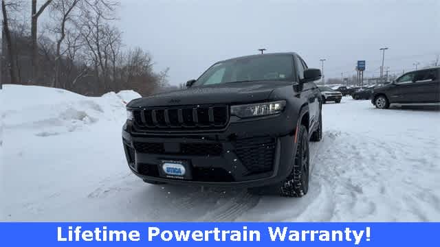 2026 Jeep Grand Cherokee GRAND CHEROKEE LAREDO ALTITUDE 4X4