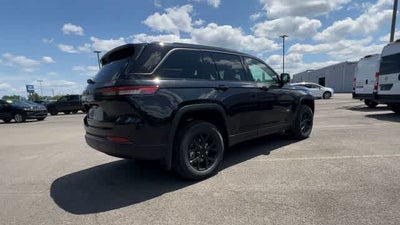 2026 Jeep Grand Cherokee GRAND CHEROKEE LAREDO ALTITUDE 4X4