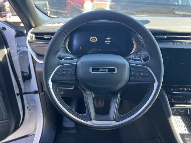 2027 Jeep Grand Cherokee GRAND CHEROKEE LAREDO ALTITUDE 4X4