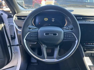 2027 Jeep Grand Cherokee GRAND CHEROKEE LAREDO ALTITUDE 4X4