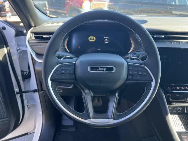 2027 Jeep Grand Cherokee GRAND CHEROKEE LAREDO ALTITUDE 4X4