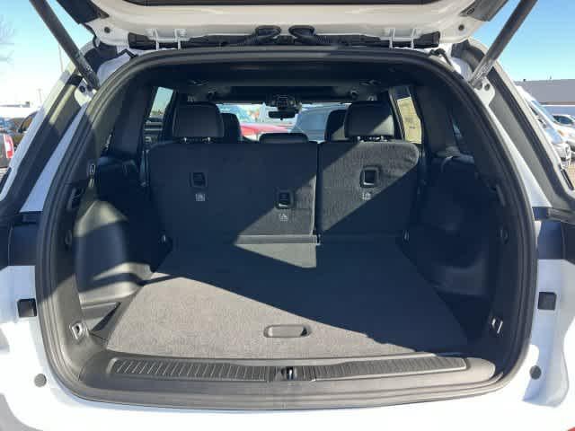 2027 Jeep Grand Cherokee GRAND CHEROKEE LAREDO ALTITUDE 4X4