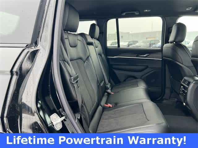 2026 Jeep Grand Cherokee GRAND CHEROKEE LAREDO ALTITUDE 4X4