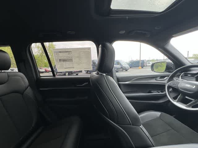 2026 Jeep Grand Cherokee GRAND CHEROKEE LAREDO ALTITUDE 4X4