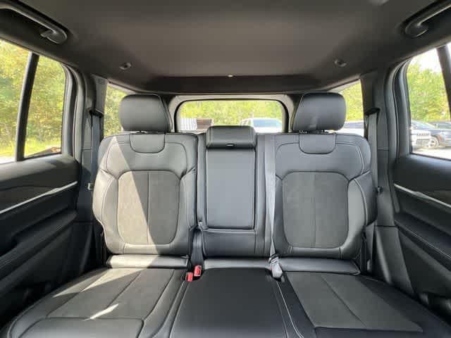 2026 Jeep Grand Cherokee GRAND CHEROKEE LAREDO ALTITUDE 4X4