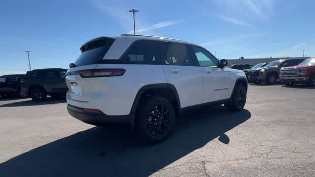 2026 Jeep Grand Cherokee GRAND CHEROKEE LAREDO ALTITUDE 4X4