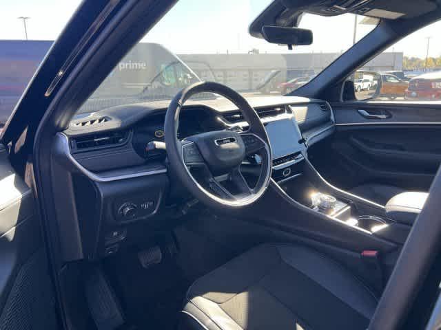 2027 Jeep Grand Cherokee GRAND CHEROKEE LAREDO ALTITUDE 4X4