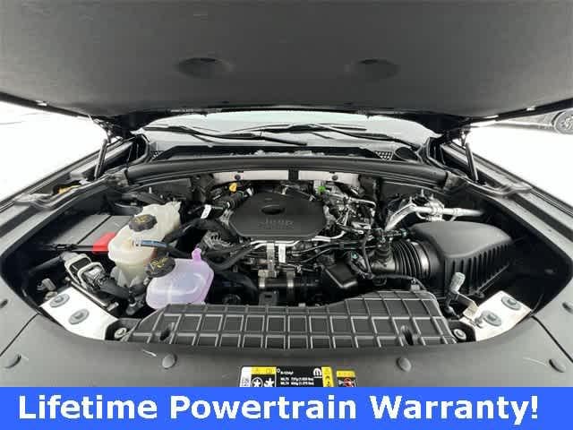 2026 Jeep Grand Cherokee GRAND CHEROKEE LAREDO ALTITUDE 4X4