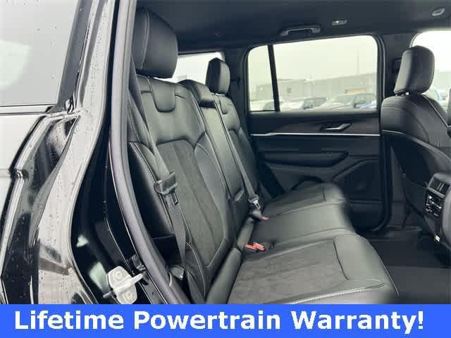 2026 Jeep Grand Cherokee GRAND CHEROKEE LAREDO ALTITUDE 4X4