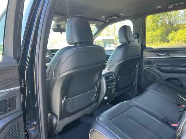 2027 Jeep Grand Cherokee GRAND CHEROKEE LIMITED 4X4