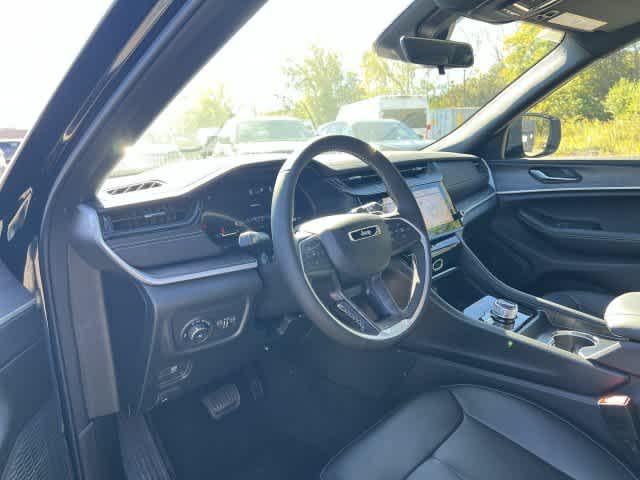 2027 Jeep Grand Cherokee GRAND CHEROKEE LIMITED 4X4