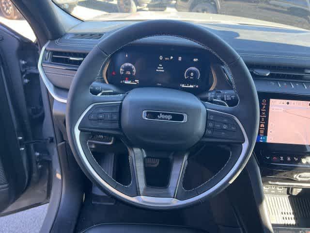 2027 Jeep Grand Cherokee GRAND CHEROKEE LIMITED 4X4