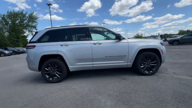 2026 Jeep Grand Cherokee GRAND CHEROKEE LIMITED RESERVE 4X4
