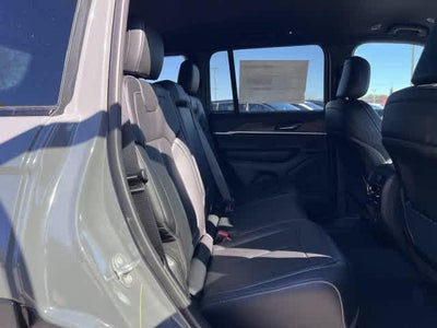2027 Jeep Grand Cherokee GRAND CHEROKEE LIMITED 4X4