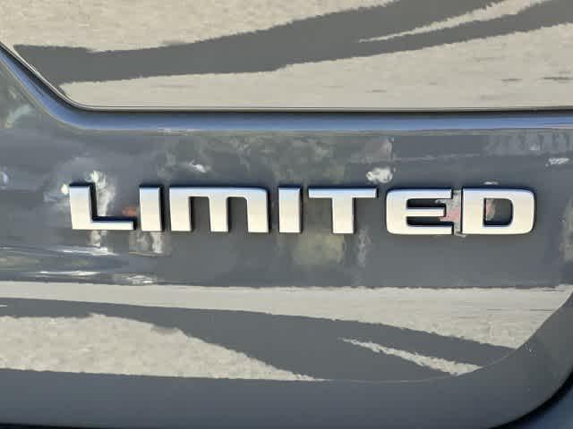 2027 Jeep Grand Cherokee GRAND CHEROKEE LIMITED 4X4