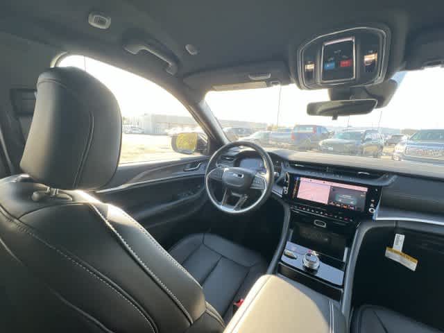 2027 Jeep Grand Cherokee GRAND CHEROKEE LIMITED 4X4