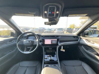 2027 Jeep Grand Cherokee GRAND CHEROKEE LIMITED 4X4