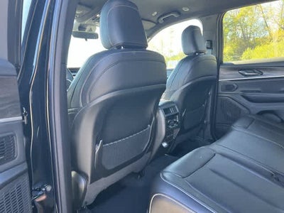 2027 Jeep Grand Cherokee GRAND CHEROKEE LIMITED 4X4