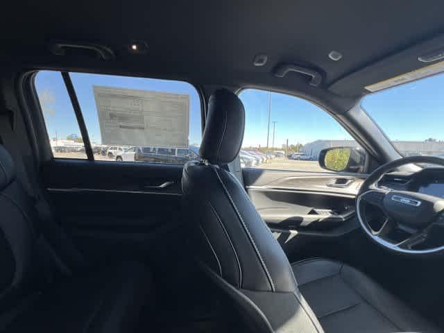 2027 Jeep Grand Cherokee GRAND CHEROKEE LIMITED 4X4