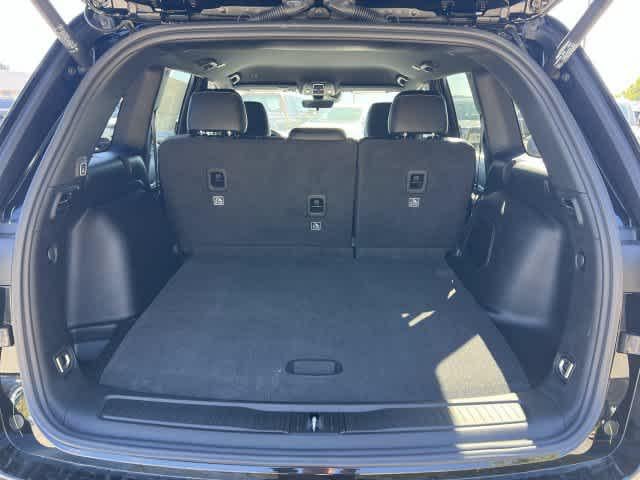 2027 Jeep Grand Cherokee GRAND CHEROKEE LIMITED 4X4