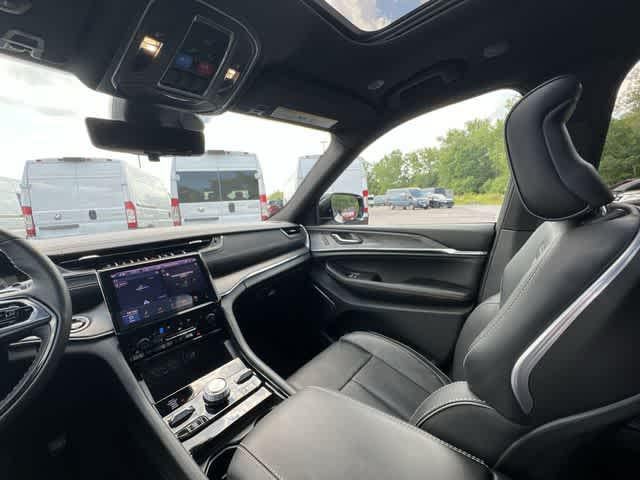 2025 Jeep Grand Cherokee Overland 4x4