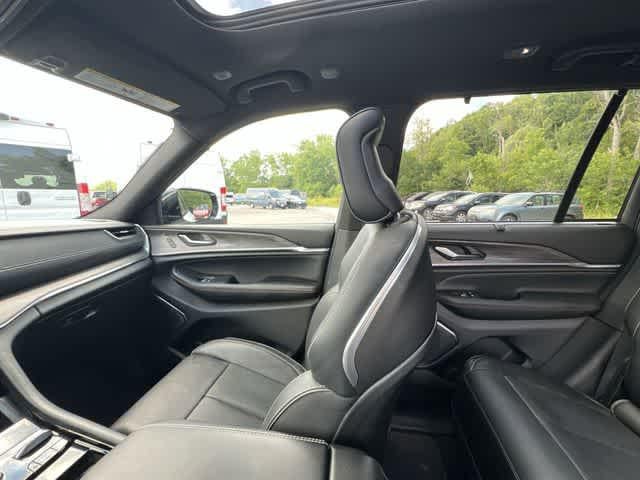 2025 Jeep Grand Cherokee Overland 4x4