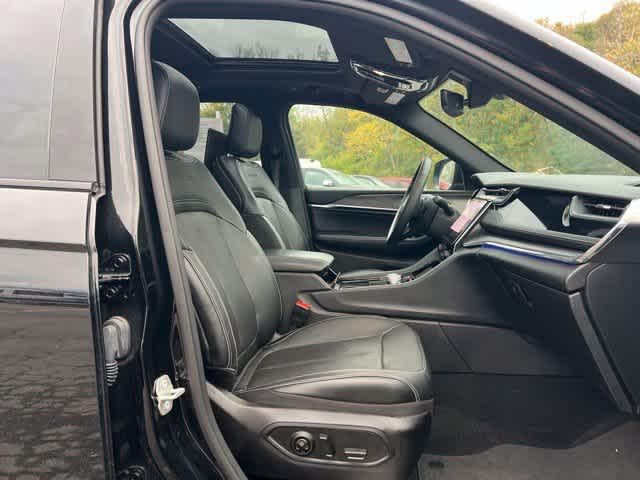2023 Jeep Grand Cherokee Overland 4x4