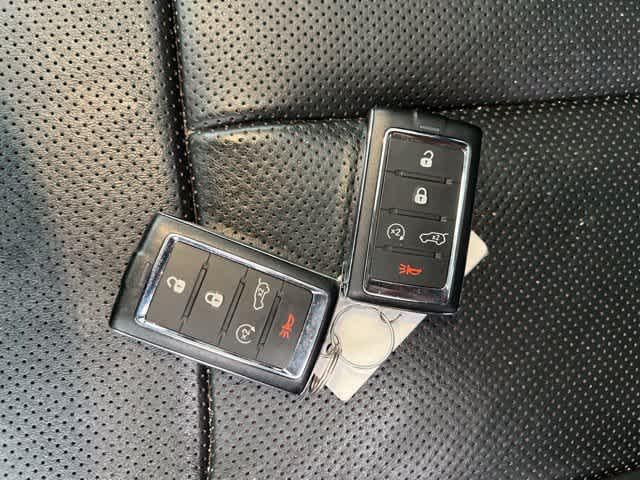 2023 Jeep Grand Cherokee Overland 4x4