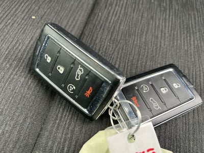 2023 Jeep Grand Cherokee L Laredo 4x4