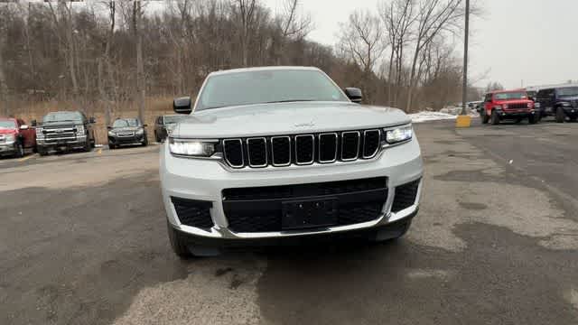 2023 Jeep Grand Cherokee L Laredo 4x4