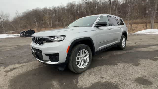 2023 Jeep Grand Cherokee L Laredo 4x4