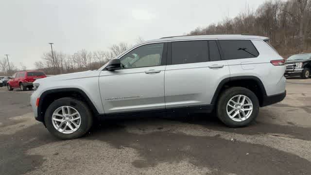 2023 Jeep Grand Cherokee L Laredo 4x4