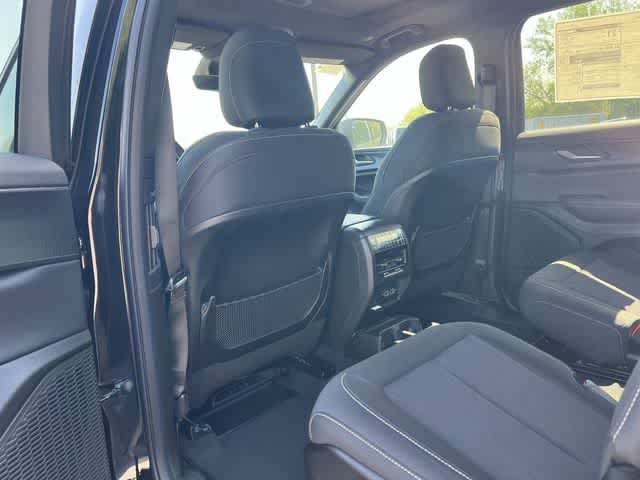 2026 Jeep Grand Cherokee GRAND CHEROKEE L LAREDO X 4X4