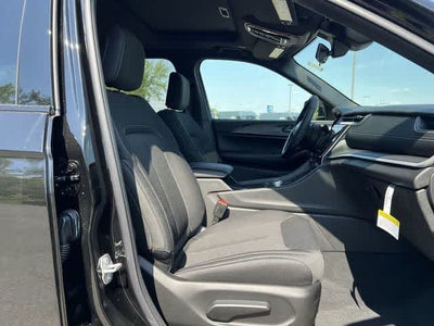 2026 Jeep Grand Cherokee GRAND CHEROKEE L LAREDO X 4X4