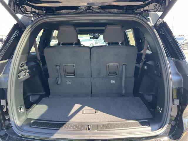 2026 Jeep Grand Cherokee GRAND CHEROKEE L LAREDO X 4X4