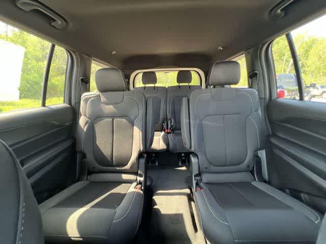 2026 Jeep Grand Cherokee GRAND CHEROKEE L LAREDO X 4X4