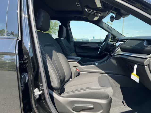 2026 Jeep Grand Cherokee GRAND CHEROKEE L LAREDO X 4X4