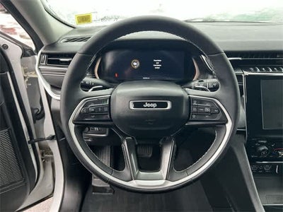 2023 Jeep Grand Cherokee L Laredo 4x4