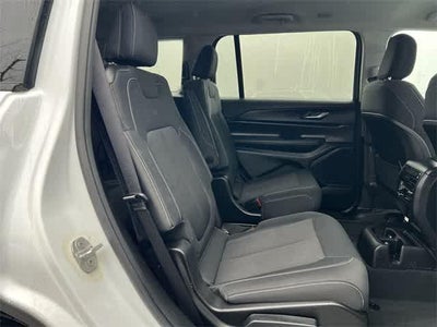 2023 Jeep Grand Cherokee L Laredo 4x4