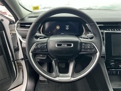 2023 Jeep Grand Cherokee L Laredo 4x4