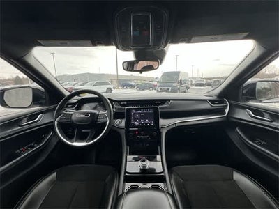 2023 Jeep Grand Cherokee L Altitude 4x4